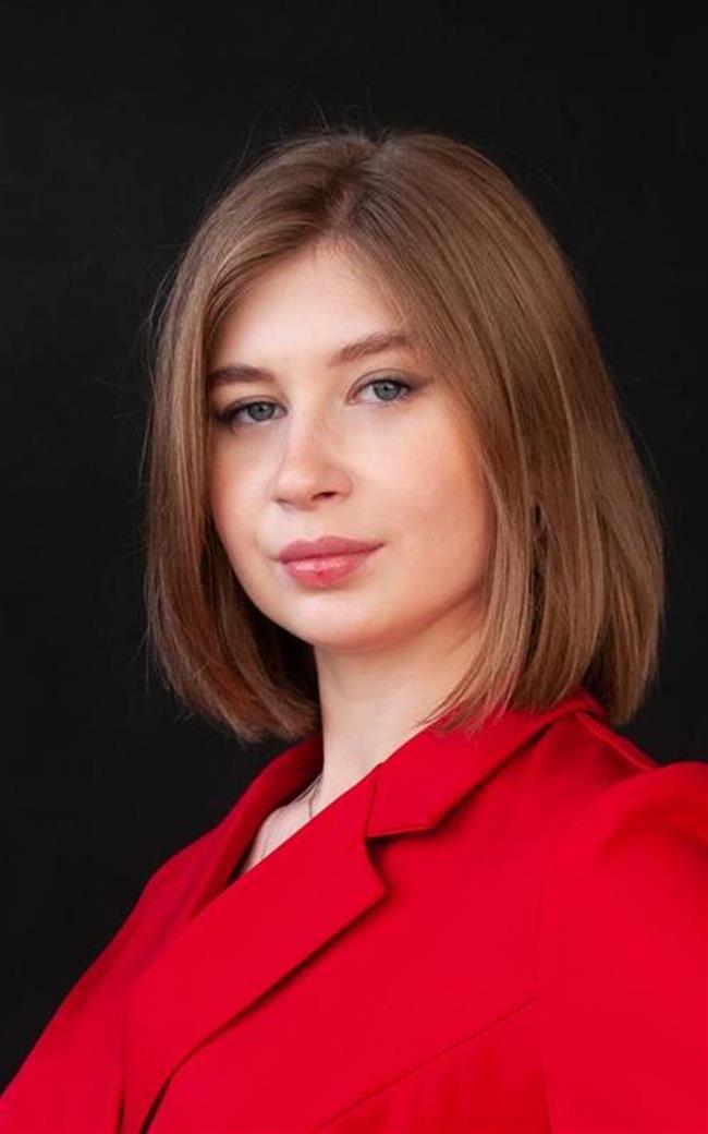 Анна Вадимовна - репетитор по химии