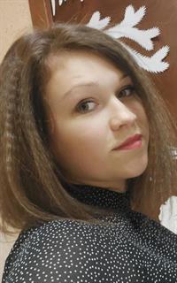 Юлия Олеговна - репетитор по подготовке к школе, предметам начальной школы и английскому языку