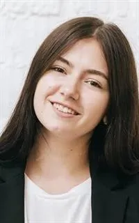 Алина Олеговна - репетитор по биологии