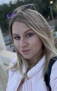 Елена Евгеньевна - репетитор по физике и математике