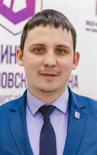 Алмаз Ильдарович - репетитор по редким иностранным языкам
