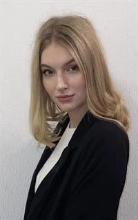 Эвелина Константиновна - репетитор по обществознанию