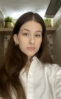 Саида Тимуровна - репетитор по английскому языку, русскому языку и математике