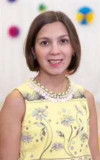 Анна Михайловна - репетитор по подготовке к школе