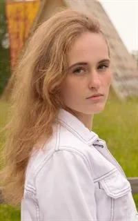 Анна Михайловна - репетитор по английскому языку и русскому языку