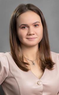 Вероника Вадимовна - репетитор по предметам начальной школы и подготовке к школе