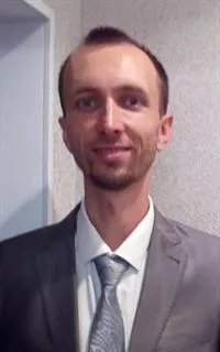 Дмитрий Владимирович - репетитор по английскому языку, испанскому языку, математике и информатике