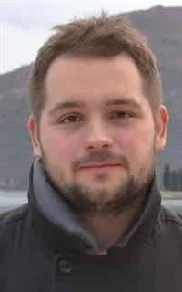 Максим Дмитриевич - репетитор по географии