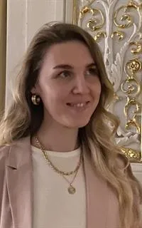 Светлана Дмитриевна - репетитор по изобразительному искусству