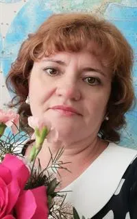 Алена Павловна - репетитор по подготовке к школе и предметам начальной школы