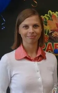 Анна Викторовна - репетитор по предметам начальной школы, подготовке к школе и английскому языку
