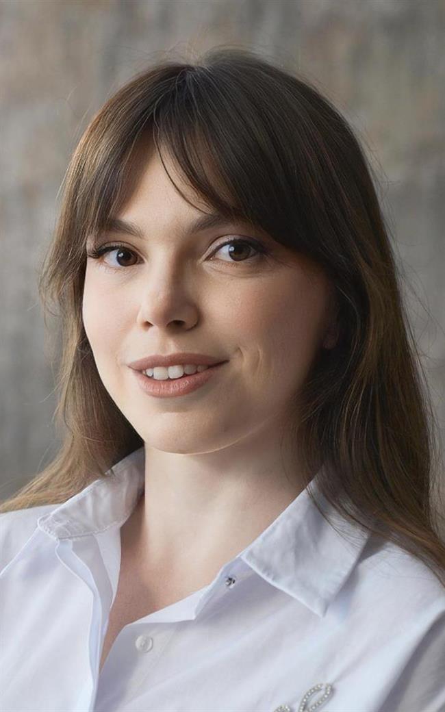 Светлана Витальевна - репетитор по истории и обществознанию