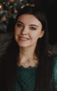 Лидия Эдуардовна - репетитор по обществознанию