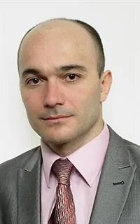 Осман Куртсеитович - репетитор по английскому языку и химии