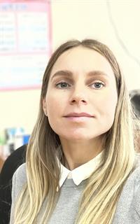Кристина Григорьевна - репетитор по английскому языку, предметам начальной школы и редким иностранным языкам