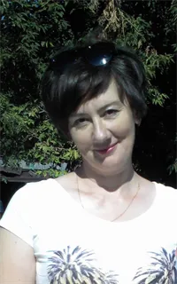 Елена Станиславовна - репетитор по химии и биологии