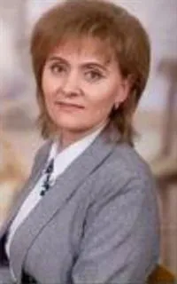 Олеся Владимировна - репетитор по географии
