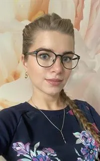 Анастасия Андреевна - репетитор по подготовке к школе