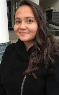 Алина Азаматовна - репетитор по обществознанию
