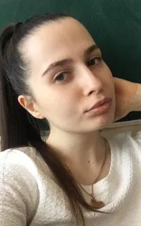 Милана Денисовна - репетитор по английскому языку и китайскому языку