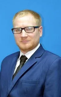 Александр Владимирович - репетитор по физике
