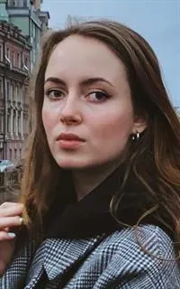 Ксения Дмитриевна - репетитор по изобразительному искусству и русскому языку