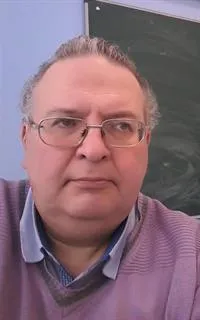 Владимир Камилович - репетитор по физике
