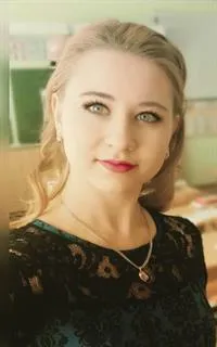 Анна Юрьевна - репетитор по подготовке к школе