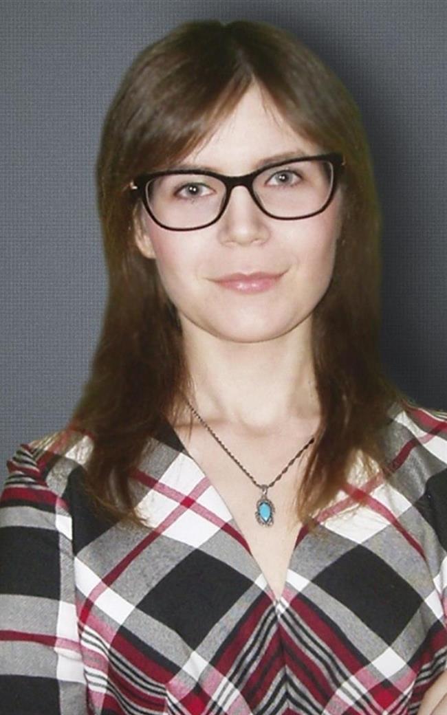 Елена Алексеевна - репетитор по биологии и подготовке к школе