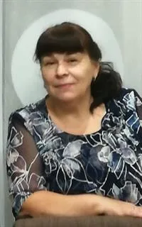 Светлана Анатольевна - репетитор по химии и биологии