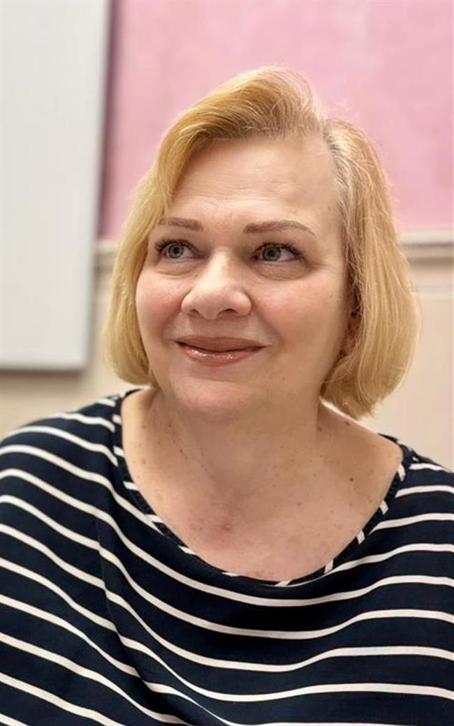 Вера Ивановна - репетитор по английскому языку и испанскому языку