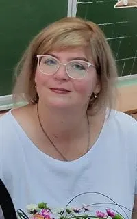 Ирина Анатольевна - репетитор по подготовке к школе, предметам начальной школы и русскому языку