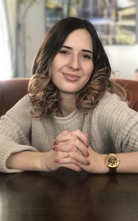 Маргарита Олеговна - репетитор по математике и обществознанию