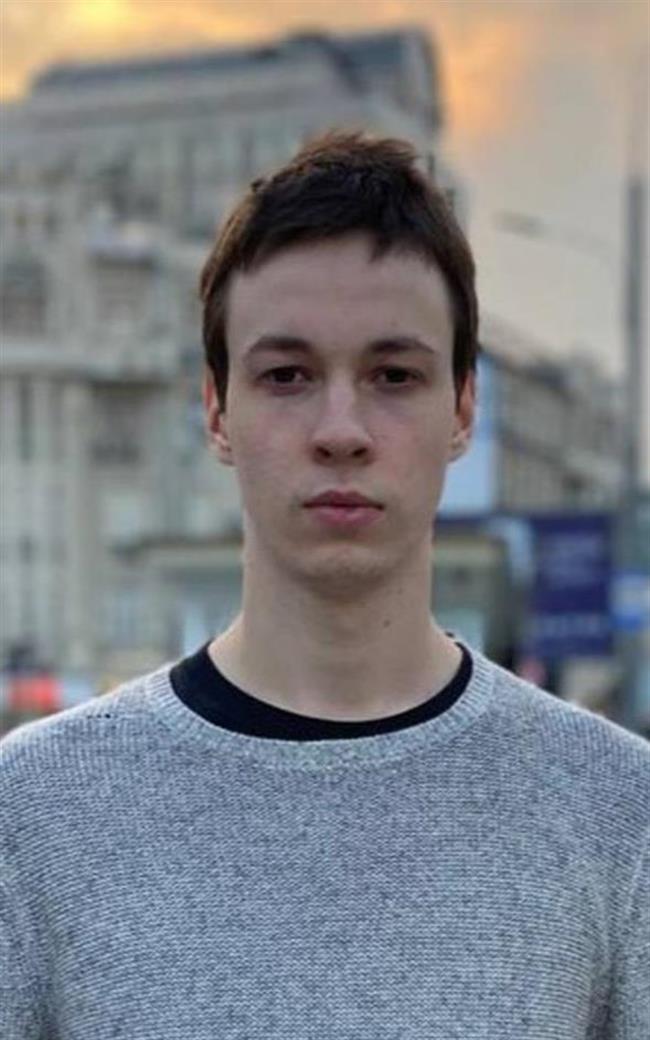 Алексей Дмитриевич - репетитор по математике