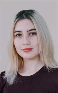 Мария Владимировна - репетитор по немецкому языку, русскому языку, литературе и предметам начальной школы