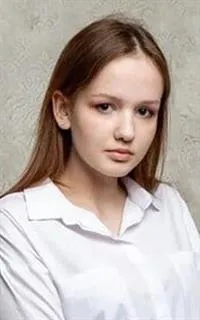 Ангелина Андреевна - репетитор по химии