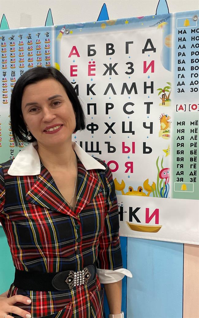 Ульяна Викторовна - репетитор по подготовке к школе и предметам начальной школы