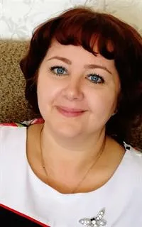 Лариса Викторовна - репетитор по подготовке к школе и предметам начальной школы