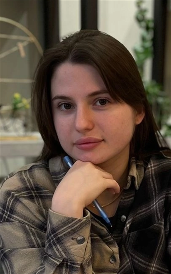 Юлия Александровна - репетитор по русскому языку и математике