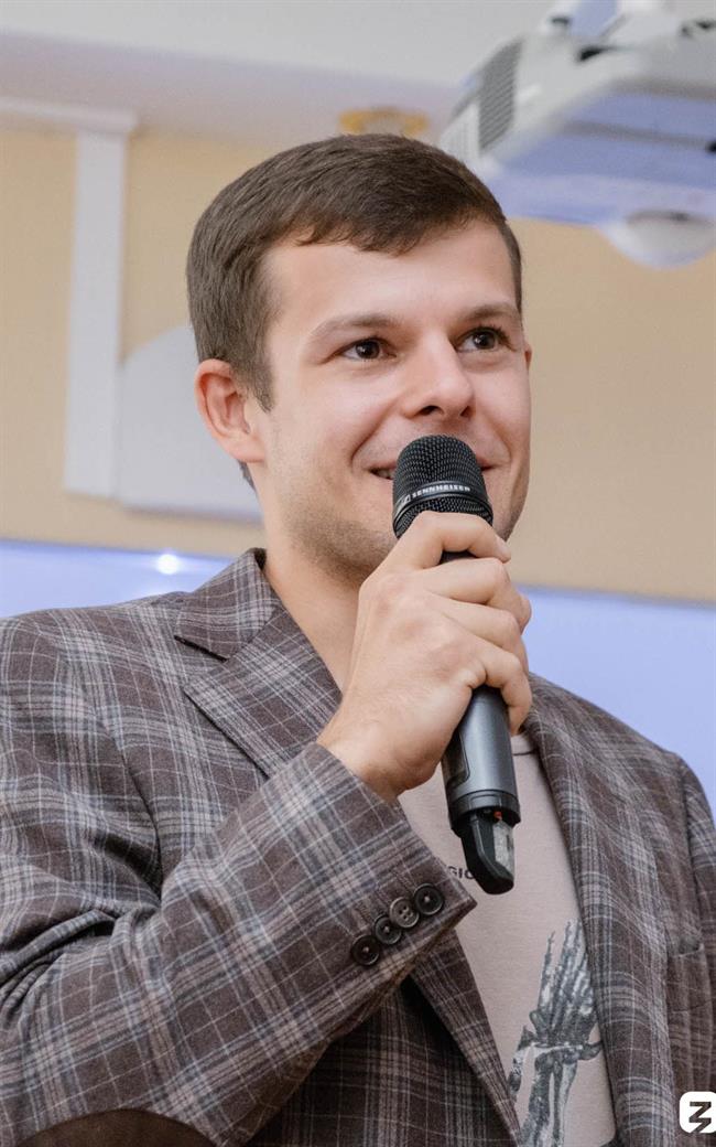 Григорий Вартанович - репетитор по математике и физике