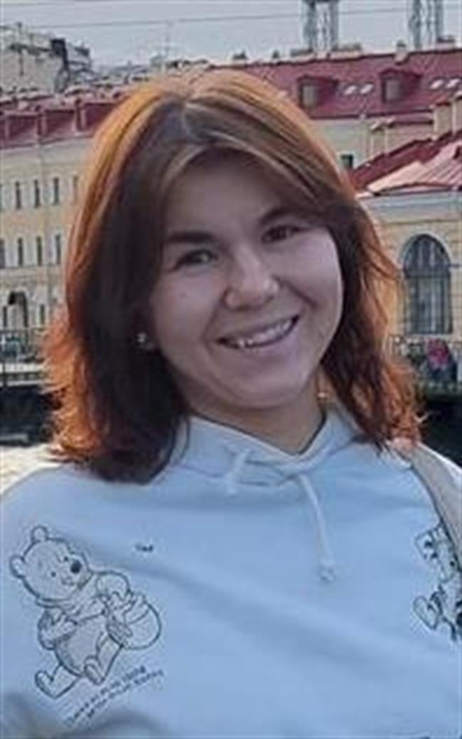 Алиса Айдаровна - репетитор по математике