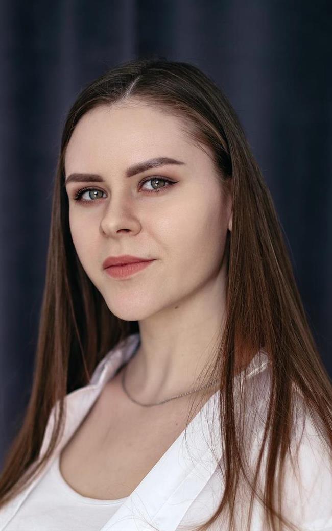 Елизавета Андреевна - репетитор по обществознанию