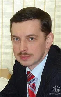 Роман Валентинович - репетитор по информатике и предметам начальной школы