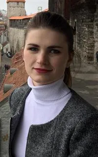 Анна Игоревна - репетитор по английскому языку, подготовке к школе и предметам начальной школы