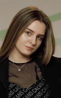 Арина Романовна - репетитор по обществознанию