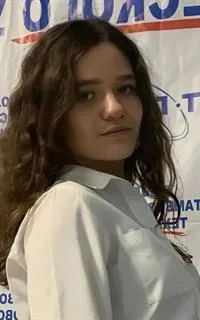 Анастасия Юрьевна - репетитор по истории