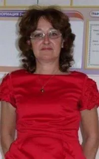 Людмила Васильевна - репетитор по химии