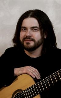 Павел Владимирович - репетитор по музыке
