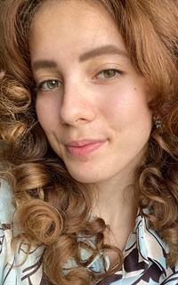 Екатерина Георгиевна - репетитор по русскому языку, химии и предметам начальной школы