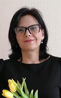 Елена Анатольевна - репетитор по географии